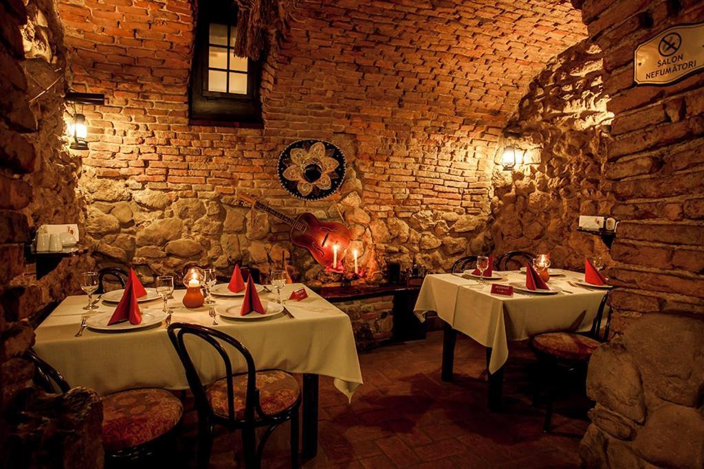 Bella Muzica Hotel Brașov Exterior foto