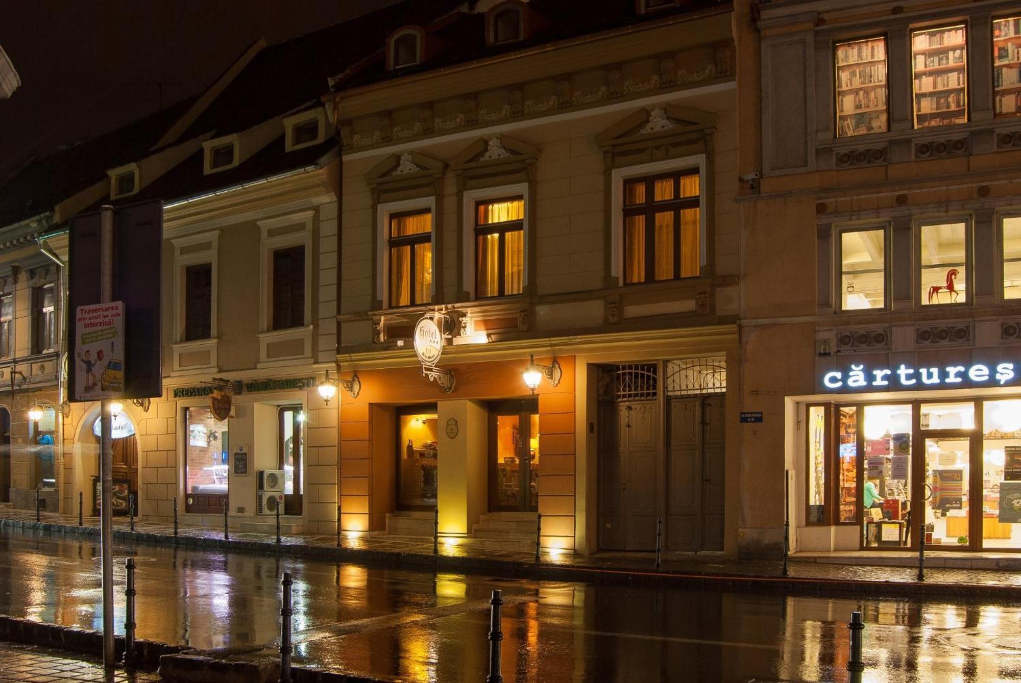 Bella Muzica Hotel Brașov Exterior foto