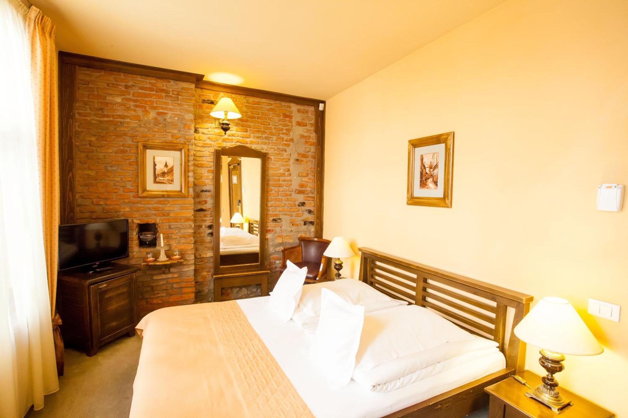 Bella Muzica Hotel Brașov Exterior foto
