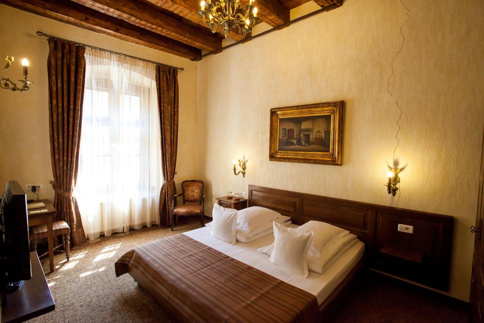 Bella Muzica Hotel Brașov Exterior foto
