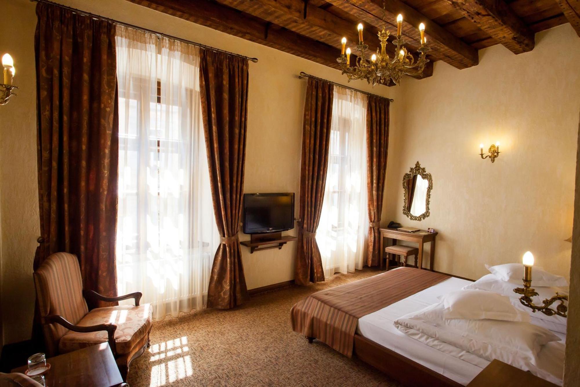 Bella Muzica Hotel Brașov Exterior foto