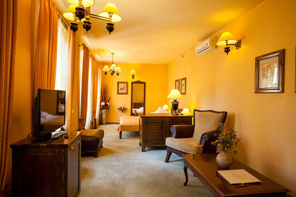 Bella Muzica Hotel Brașov Exterior foto